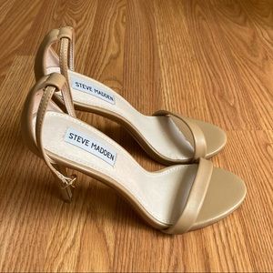 Steve Madden Nude Heels